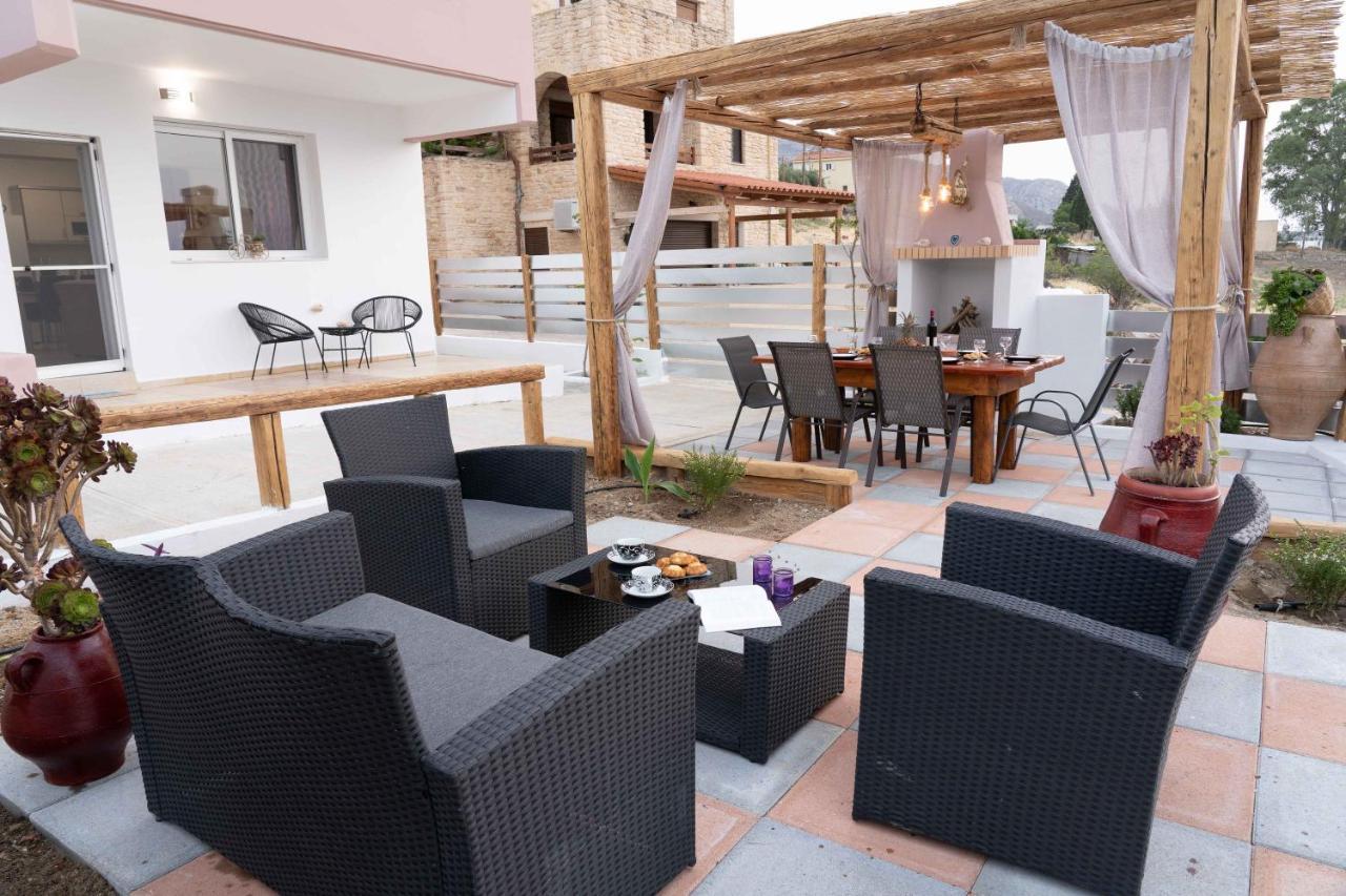 Haritos Holidays Home Pombia Extérieur photo