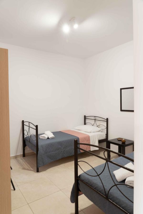 Haritos Holidays Home Pombia Extérieur photo