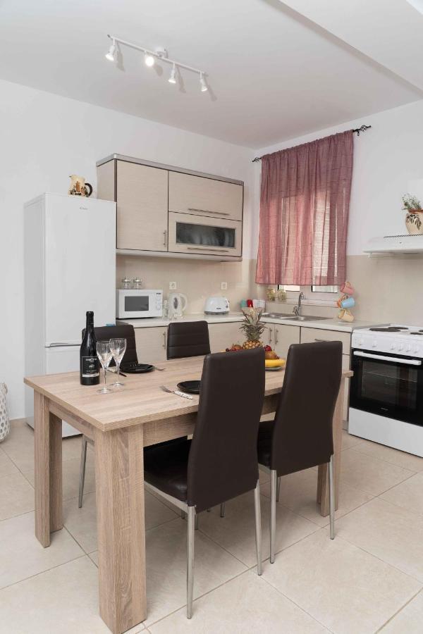 Haritos Holidays Home Pombia Extérieur photo