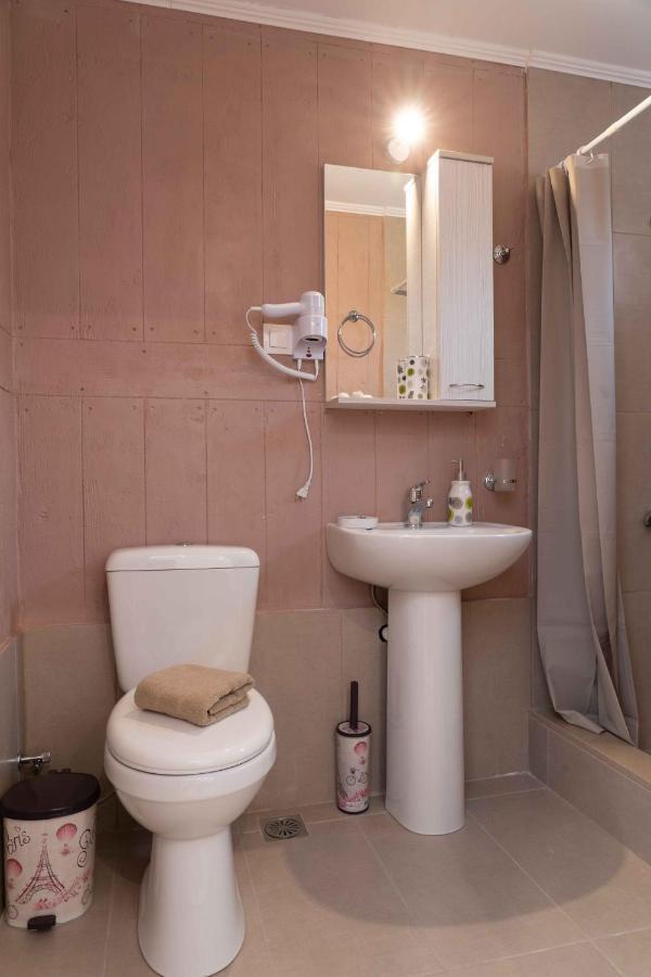 Haritos Holidays Home Pombia Extérieur photo